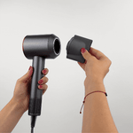 Secador de pelo profesional con cabezales imantados